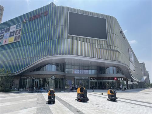 南博M90駕駛式洗地機.jpg 南博M90駕駛式洗地機.jpg