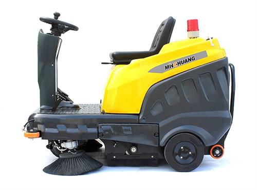 小型電動掃地車工作原理